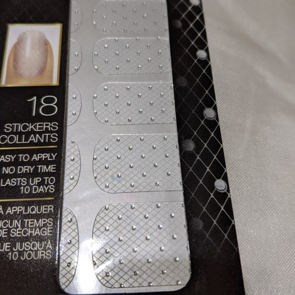 L'oreal Colour Riche Nail Lingerie - Picture 2 of 3